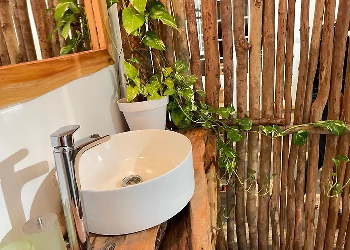 Le Kilombo Bungalow Nature Jacuzzi Massages